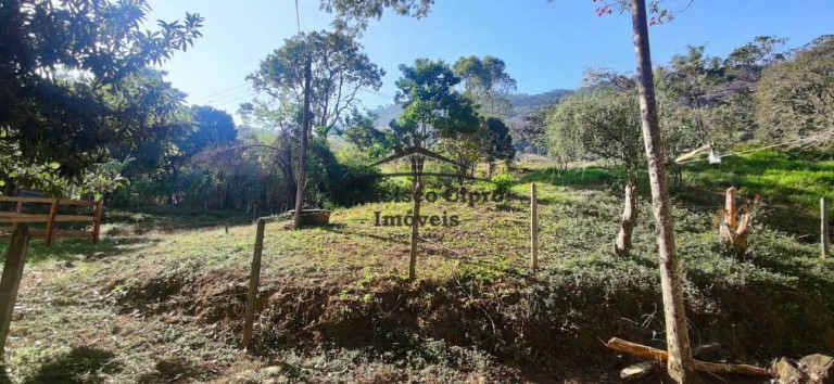 Imagem Imóvel com 2 Quartos à Venda, 84.700 m² em Coloninha - Guaratinguetá Imagem Imóvel com 2 Quartos à Venda, 84.700 m² em Coloninha - Guaratinguetá