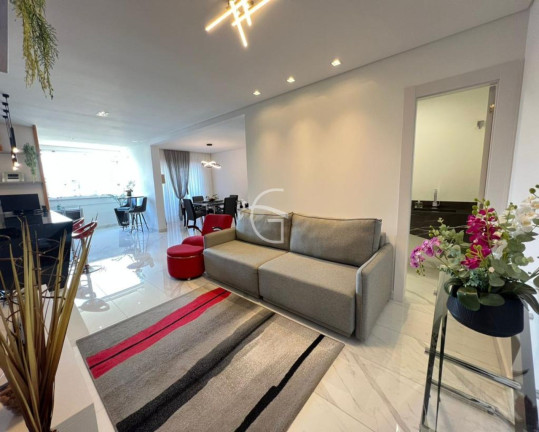 Apartamento com 2 Quartos à Venda, 133 m² em América - Joinville