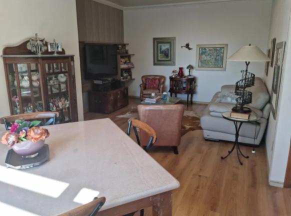 Imagem Imóvel com 3 Quartos à Venda, 121 m² em Higienópolis - São Paulo Imagem Imóvel com 3 Quartos à Venda, 121 m² em Higienópolis - São Paulo