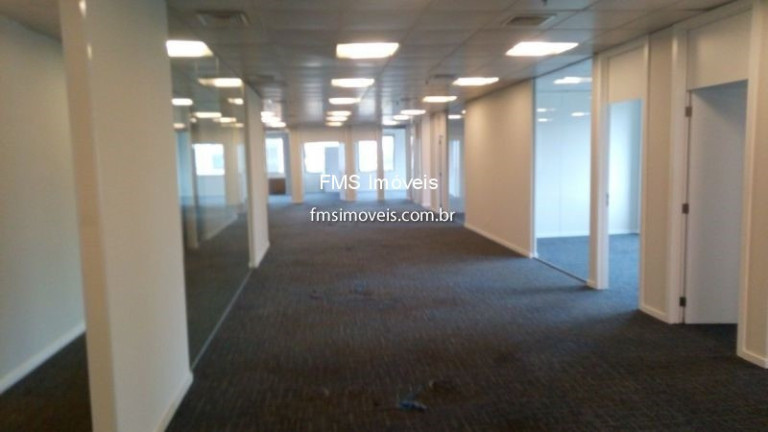 Imóvel para Alugar, 597 m² em Chácara Santo Antônio - São Paulo
