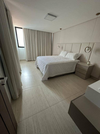 Imagem Casa de Condomínio com 4 Quartos à Venda, 291 m² em Jardins Madri - Goiânia