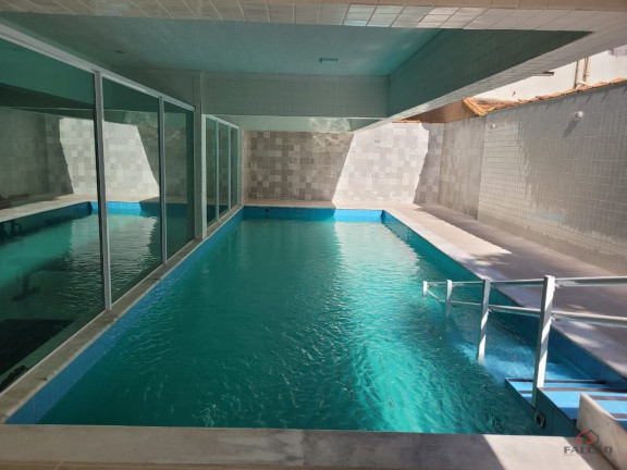 Apartamento com 2 Quartos à Venda, 72 m² em Macuco - Santos