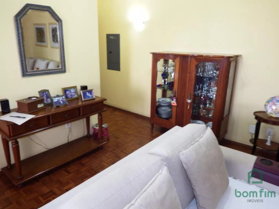 Imagem Apartamento com 3 Quartos à Venda, 127 m² em Higienópolis - Porto Alegre Imagem Apartamento com 3 Quartos à Venda, 127 m² em Higienópolis - Porto Alegre