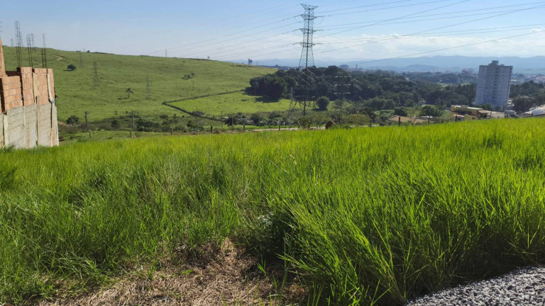 Terreno à Venda, 150 m² em Tijuco Preto - Caçapava
