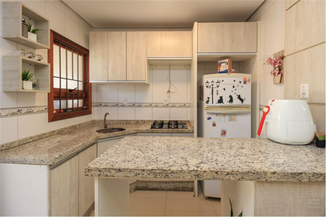 Imagem Casa com 3 Quartos à Venda,  em Hípica - Porto Alegre
