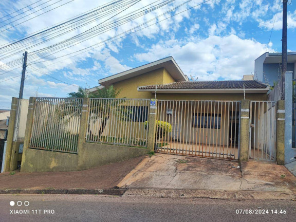 Casa com 3 Quartos à Venda, 300 m² em Jardim Santa Alice - Arapongas
