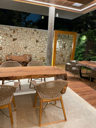 Imagem Casa com 3 Quartos à Venda, 400 m² em Pires Facanha - Eusébio Imagem Casa com 3 Quartos à Venda, 400 m² em Pires Facanha - Eusébio