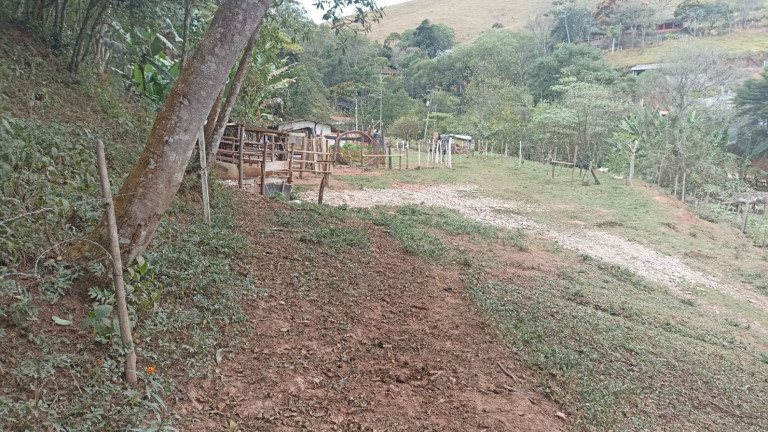 Imagem Chácara com 2 Quartos à Venda, 250 m² em Centro - Paraibuna Imagem Chácara com 2 Quartos à Venda, 250 m² em Centro - Paraibuna