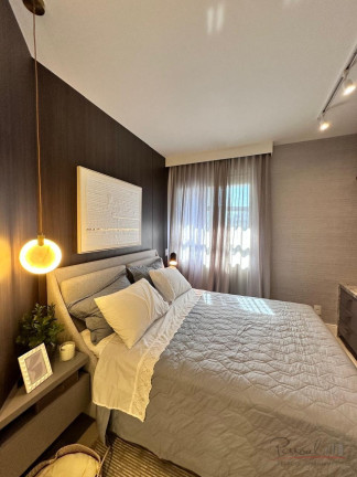 Imagem Apartamento com 2 Quartos à Venda, 102 m² em Centro - Florianópolis Imagem Apartamento com 2 Quartos à Venda, 102 m² em Centro - Florianópolis