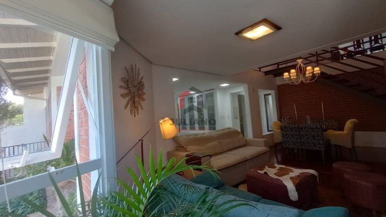 Imagem Casa com 4 Quartos à Venda, 198 m² em Jardim Itu - Porto Alegre
