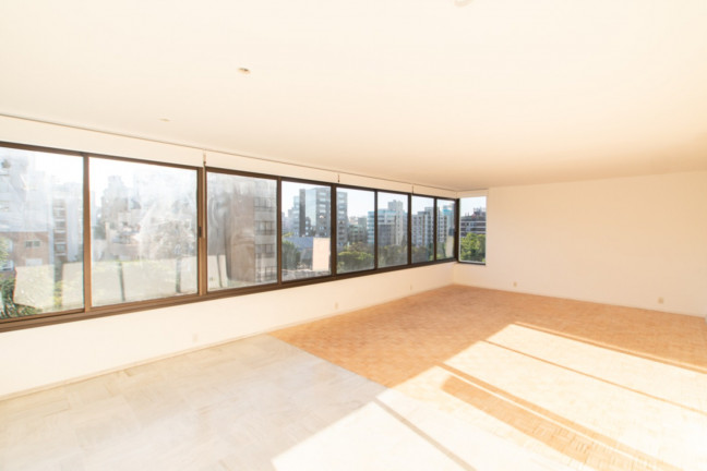 Imagem Imóvel com 4 Quartos à Venda, 368 m² em Rio Branco - Porto Alegre Imagem Imóvel com 4 Quartos à Venda, 368 m² em Rio Branco - Porto Alegre