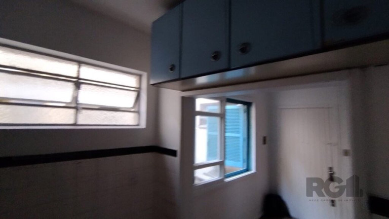 Imagem Imóvel com 1 Quarto à Venda, 27 m² em Floresta - Porto Alegre Imagem Imóvel com 1 Quarto à Venda, 27 m² em Floresta - Porto Alegre