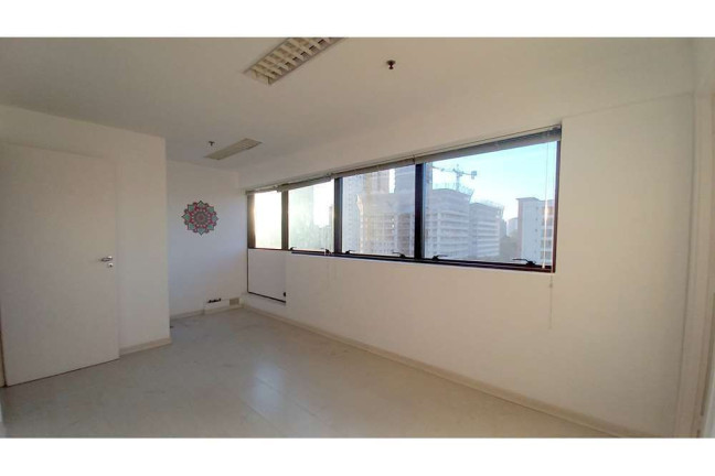 Sala Comercial à Venda, 28 m² em Vila Clementino - São Paulo