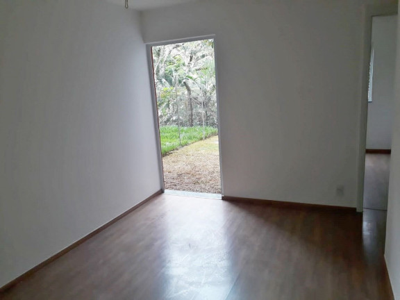 Imagem Imóvel com 2 Quartos à Venda, 45 m² em Cascata Do Imbuí - Teresópolis