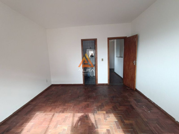Imagem Casa com 3 Quartos à Venda, 192 m²