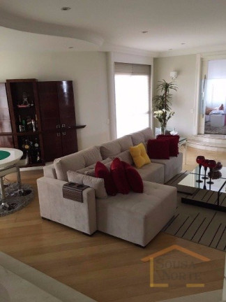 Apartamento com 4 Quartos à Venda,  em água Fria - São Paulo