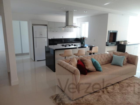 Imagem Apartamento com 3 Quartos à Venda, 130 m² em Centro - Balneário Camboriú