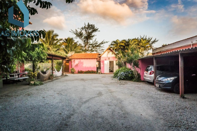 Imagem Casa com 7 Quartos à Venda, 240 m² em Foguete - Cabo Frio Imagem Casa com 7 Quartos à Venda, 240 m² em Foguete - Cabo Frio