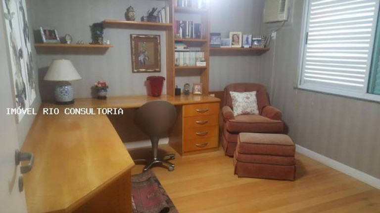 Imagem Casa com 4 Quartos à Venda, 600 m² em Rio De Janeiro Imagem Casa com 4 Quartos à Venda, 600 m² em Rio De Janeiro