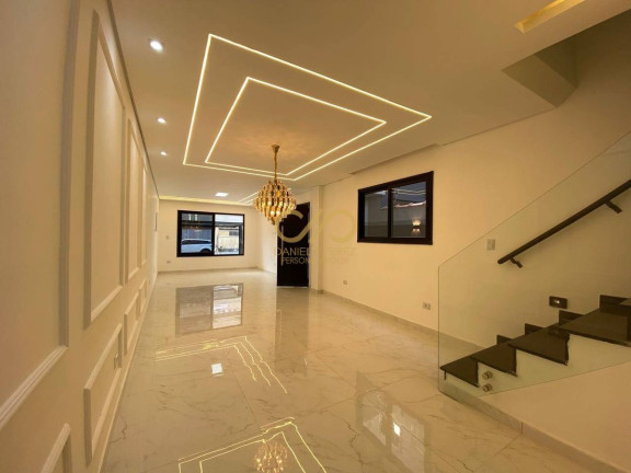 Casa com 4 Quartos à Venda, 160 m² em Guilhermina - Praia Grande