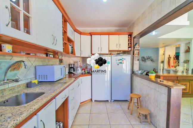 Imagem Casa com 3 Quartos à Venda, 198 m² em Cavalhada - Porto Alegre Imagem Casa com 3 Quartos à Venda, 198 m² em Cavalhada - Porto Alegre