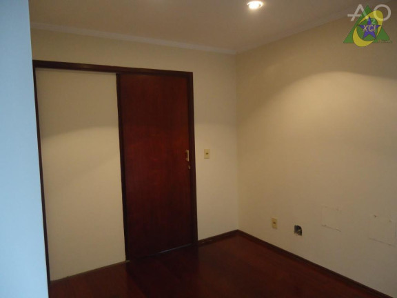 Imagem Apartamento com 3 Quartos à Venda, 141 m² em Cambuí - Campinas