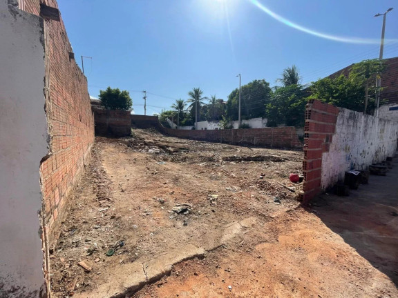 Terreno à Venda, 825 m² em José Euclides - Sobral
