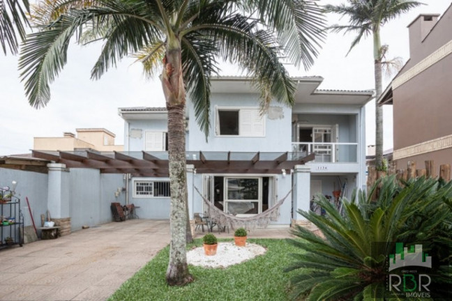 Imagem Casa com 4 Quartos à Venda, 223 m² em Torres