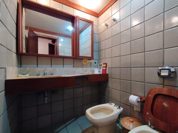 Imagem Casa com 6 Quartos à Venda, 212 m² em Alto - Teresópolis Imagem Casa com 6 Quartos à Venda, 212 m² em Alto - Teresópolis