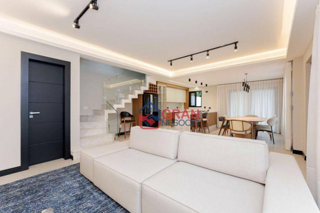 Imagem Casa com 3 Quartos à Venda, 172 m² em Santa Felicidade - Curitiba