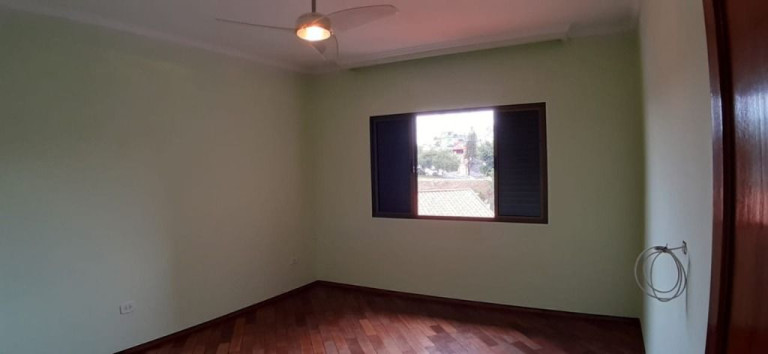 Imagem Sobrado com 2 Quartos à Venda, 220 m² em Jardim Marek - Santo André