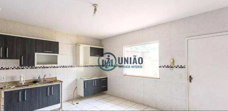 Imagem Casa com 4 Quartos à Venda, 600 m² em São Francisco - Niterói Imagem Casa com 4 Quartos à Venda, 600 m² em São Francisco - Niterói