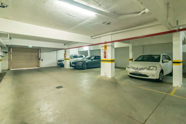 Imagem Sala Comercial à Venda, em Bom Fim - Porto Alegre Imagem Sala Comercial à Venda, em Bom Fim - Porto Alegre