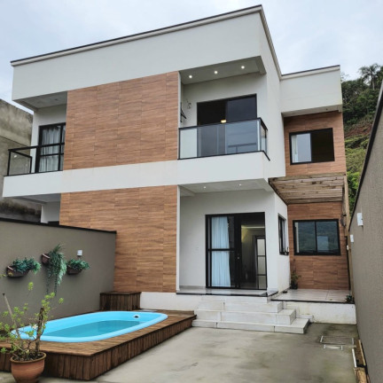 Imagem Sobrado com 3 Quartos à Venda, 185 m² em Rio Pequeno - Camboriú