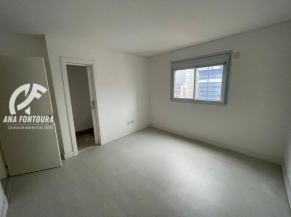 Imagem Apartamento com 3 Quartos à Venda, 133 m² em Centro - Balneário Camboriú Imagem Apartamento com 3 Quartos à Venda, 133 m² em Centro - Balneário Camboriú