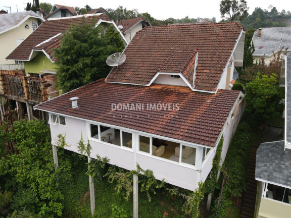 Imagem Casa com 4 Quartos à Venda, 205 m² em Região Do Alto Do Capivari - Campos Do Jordão