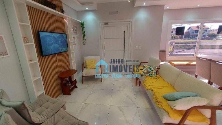 Imagem Casa com 4 Quartos à Venda, 240 m² em Centro - Tramandaí Imagem Casa com 4 Quartos à Venda, 240 m² em Centro - Tramandaí