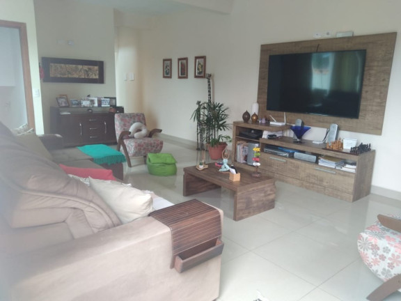 Imagem Casa com 4 Quartos à Venda, 181 m² em Trindade - Florianópolis