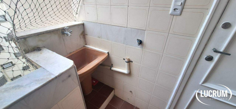 Imagem Apartamento com 3 Quartos para Alugar, 110 m² em Copacabana - Rio De Janeiro