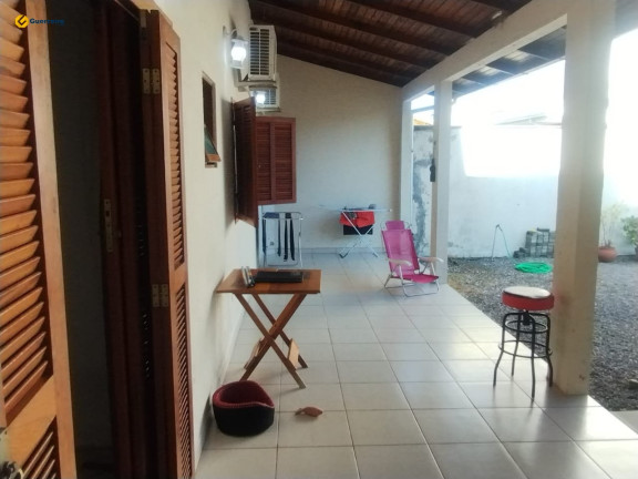 Imagem Casa com 2 Quartos à Venda, 360 m² em Carianos - Florianópolis
