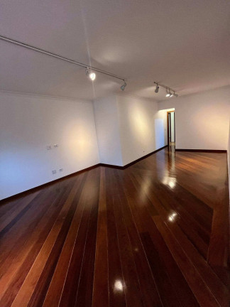 Apartamento com 3 Quartos para Alugar, 123 m² em Itaim Bibi - São Paulo