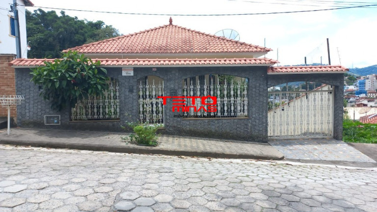 Casa com 3 Quartos à Venda, 335 m² em Solar Dos Lagos - Campo Belo