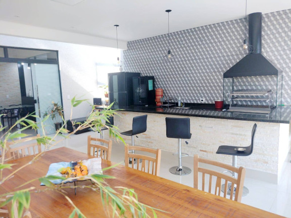Imagem Casa com 4 Quartos à Venda, 350 m² em Interlagos - São Paulo Imagem Casa com 4 Quartos à Venda, 350 m² em Interlagos - São Paulo