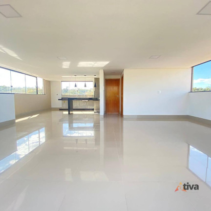 Imagem Sobrado com 3 Quartos à Venda, 102 m²