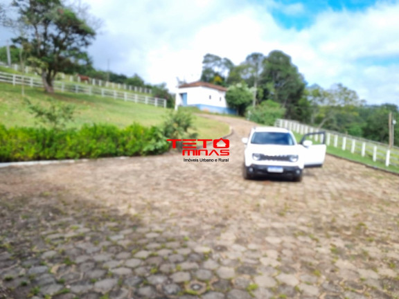 Imagem Imóvel à Venda, 252 m² em 4km Da Cidade - Cruzília Imagem Imóvel à Venda, 252 m² em 4km Da Cidade - Cruzília