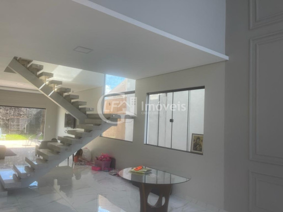 Imagem Casa com 4 Quartos à Venda, 253 m² em Chácara Cachoeira - Campo Grande Imagem Casa com 4 Quartos à Venda, 253 m² em Chácara Cachoeira - Campo Grande
