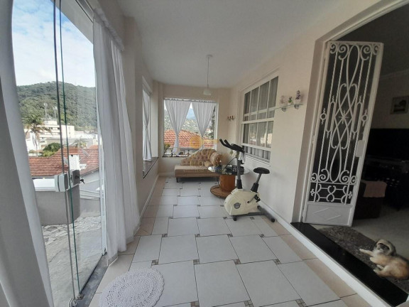 Imagem Casa com 3 Quartos à Venda, 776 m² em Barra Do Imbuí - Teresópolis