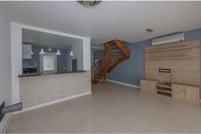 Imagem Casa com 3 Quartos à Venda, 120 m² em Lomba Do Pinheiro - Porto Alegre