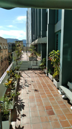 Imagem Cobertura com 4 Quartos à Venda, 122 m² em Centro - Santa Maria Imagem Cobertura com 4 Quartos à Venda, 122 m² em Centro - Santa Maria