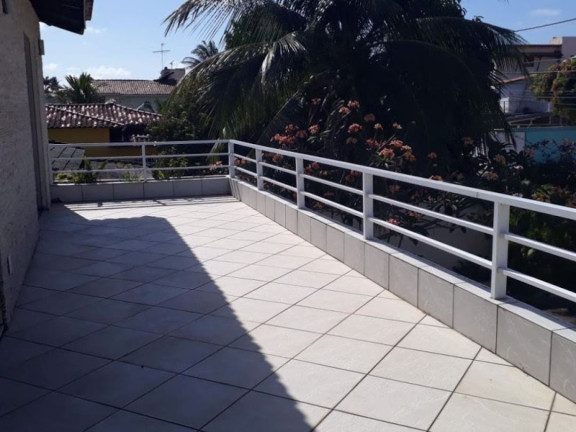 Imagem Casa com 3 Quartos à Venda, 180 m² em Estrada Do Coco - Lauro De Freitas Imagem Casa com 3 Quartos à Venda, 180 m² em Estrada Do Coco - Lauro De Freitas